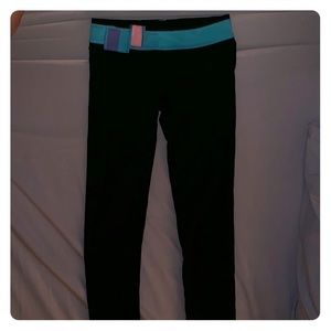 Fun black ivivva girls legging